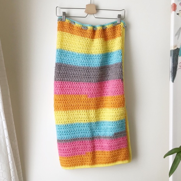 Redesigned multicolour striped crochet midi belted pencil skirt with side slit - Picture 11 of 11